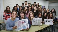 Los alumnos del proyecto de �A Voz de Baltar� se han repartido en cuatro redacciones para la elaboraci�n del peri�dico escolar. 