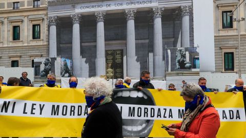 Bildu y ERC frenan la �reforma light� de la ley mordaza