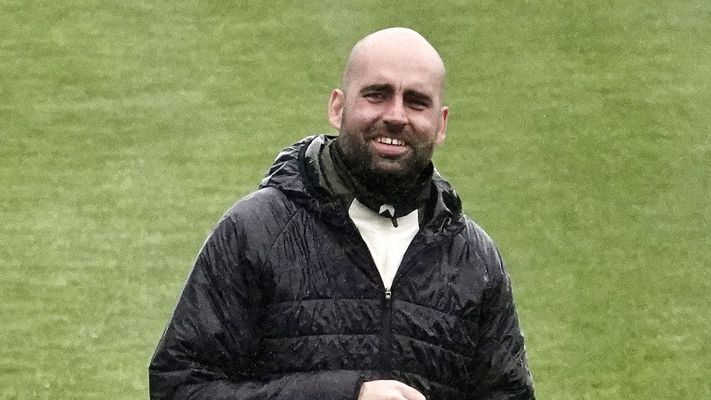 El entrenador del Celta, Claudio Gir�ldez, durante un entrenamiento del equipo vigu�s.