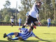 El Nant�n nada pudo hacer ante el l�der Corcubi�n. 