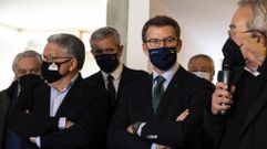 Alberto N��ez Feijoo, en su visita al nuevo albergue de peregrinos de Oseira, en Cea