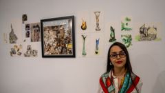 Sandra Pargui�a con parte de su obra