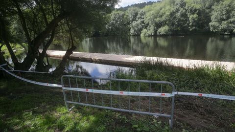 El concello vall la zona de ro en la que suspendi los trabajos.
