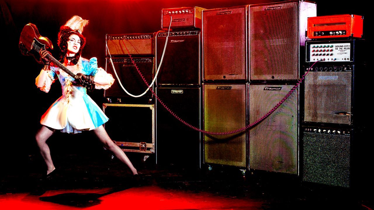 Rosalie Cunningham: ««La mayor parte del rock de ahora es seguro y predecible, ha perdido el sentido de la diversión»»