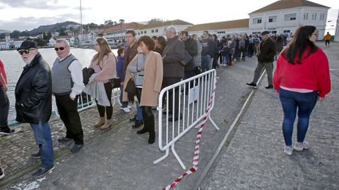 Submarino Tramontana atracado en la Escuela Naval de Mar�n