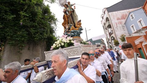 Imágenes de la procesión marítima de la Virxe do Carme en Santiago de Lampón