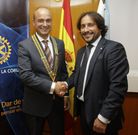Juan Carlos Pel�ez, a la izquierda, nuevo presidente del Rotary Club. 