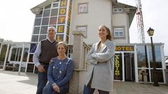 En Valdovi�o velan por los muertos y duermen los turistas en el mismo sitio