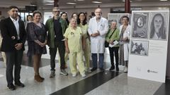 La entrada principal de Hospital Clínico acogerá, hasta mediados de octubre, la muestra fotográfica «Heroes e Heroínas», que ensalza 14 historias de superación