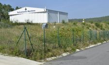 La �nica actividad diaria que hay en el helipuerto es la del crecimiento de la maleza. 