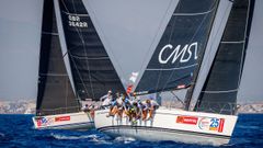 El barco Pez de Abril en la 42.� Copa del Rey.