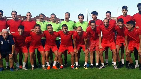 Presentaci�n de la plantilla del Marino de Luanco.