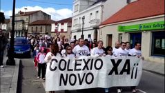 Manifestaci�n para exigir un nuevo colegio en Vilalonga