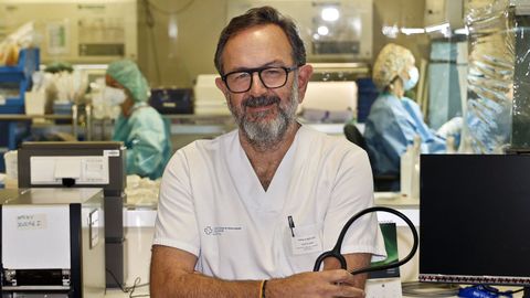 L�zaro es jefe de oncolog�a m�dica en el Chuvi.