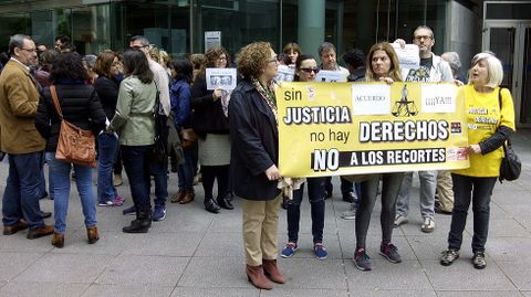 Concentracin de funcionarios de justicia en Oviedo.Concentracin de funcionarios de justicia en Oviedo 