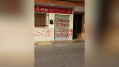 La sede del PSOE vandalizada en Vera, Almera.