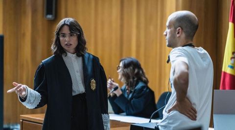 Ver&oacute;nica Echegui interpreta a una jueza en &laquo;Justicia artificial&raquo;.