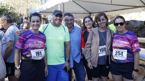 Im�genes de la andaina solidaria celebrada en San Cibrao das Vi�as.