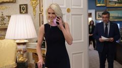Natalie Harp, una de las asistentes de Donald Trump que ha recibido un regalo de 45.000 d�lares en met�lico por parte del presidente, en una imagen de agosto