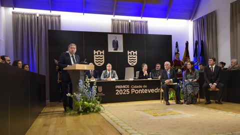 Entrega dos premios Cidade de Pontevedra a Fernando Pintos e Polo Correo do Vento