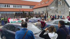 En el centro de salud de A Pobra volvieron a concentrarse para solicitar que el servicio del PAC funcione por las tardes los d�as laborables