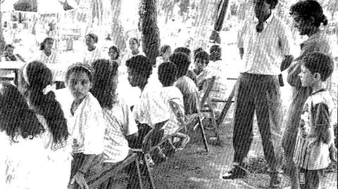 En la foto, nios de los campamentos de refugiados en en julio de 1992 en Monforte. En aquella poca, escolares saharauis pasaban los veranos en Monforte con familias de aqu