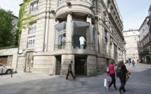 <span lang= es-es >Almacenes Alfredo Romero pone fin a su actividad</span>. Nada menos que desde el siglo XIX llevan al pie del ca��n y pronto colgar�n para siempre el cartel de cerrado. Este es otro de los emblem�ticos locales que se despiden del coraz�n de Ourense. 