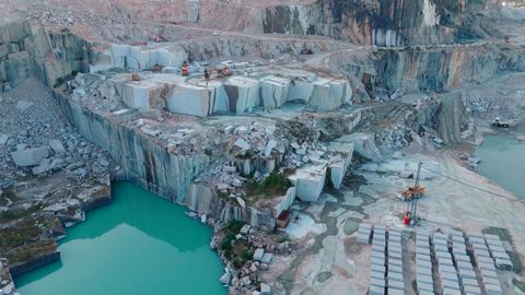 Cantera de granito en O Porri�o.