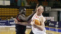 Vrabac se faj� en el Pazo, antes de poner rumbo a la convocatoria de la selecci�n bosnia