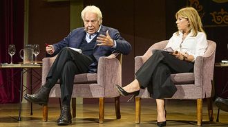 Felipe Gonz�lez durante los desayunos del Ateneo