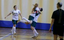 Las ferrolanas tienen que hacer valer el factor cancha para ganar este choque. 