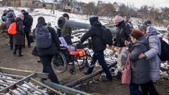 Se trata de una huida dram�tica, bajo la nieve
