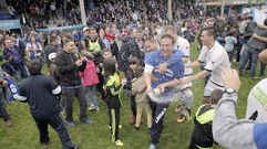 El Boiro celebra por todo lo alto la permanencia en Segunda Divisi�n B