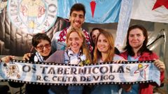 Miembros de Os Tabern�colas, con Borja Iglesias en la I Romar�a Celtista organizada por Merlegos Celestes el pasado junio