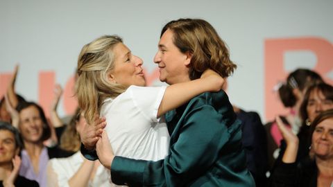 Yolanda Daz y Ada Colau, en un acto poltico en Barcelona.