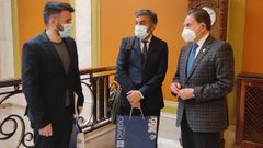 El viceconsejero de Infraestructuras, Jorge Garc�a; el consejero de Cohesi�n Territorial, Alejandro Calvo; y el alcalde de Oviedo, Alfredo Canteli