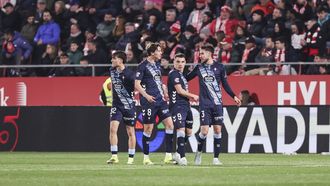 Los jugadores del Celta celebran el tanto de Ferran Jutgl�