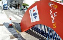 Ayer fue un d�a de intenso trabajo y preparativos para la salida de la Vuelta esta ma�ana. 