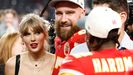 Taylor Swift y Travis Kelce.La cantante Taylor Swift y el ala de los Kansas City Chiefs Travis Kelce tras un partido