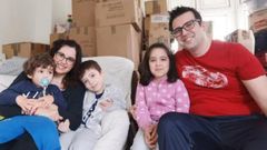 Giada y Alessandro con sus hijos Tommaso, Samuele y Aurora