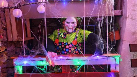 Mercedes Arias creó un hotel del terror en Noia