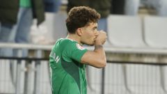 �lvaro Juan celebrando el gol frente al Celta Fortuna.