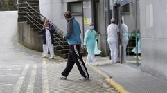 Entrada del servicio de urgencias del Hospital Montecelo, de Pontevedra