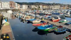 Barcos de bajura atracados en Sanxenxo, uno de los puertos donde este lunes no sali� nadie al mar