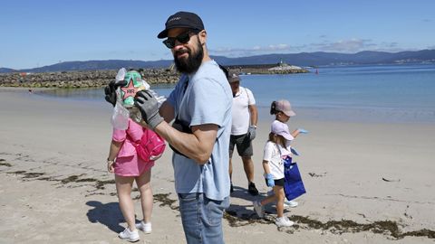 Voz natura, Actividade Voz Natura con CEIP Santa Irene + CEIP Campanario. Limpeza  Playa de Suigrexa (Porto do Son)