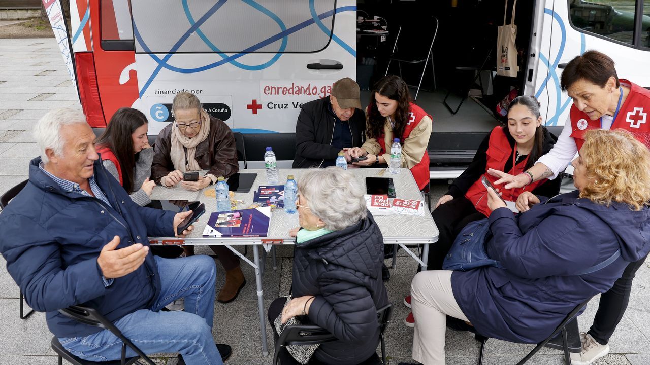 Los mayores de A Coruña, los más digitalizados de Galicia
