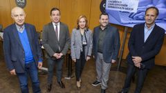 De izquierda a derecha, El catedrtico de la USC Xos Lpez; el secretarioxeral de Medios, Pedro Rojo; la presidenta de APG, Mara Mndez; el coordinador de APG, Virgilio Costas y el responsable de comunicacion del Sabadell Galicia, Luis Acebal
