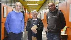 Jos� Luis Campo en su visita al campus ourensano, entre Xos� Manuel Cid y Jes�s Deibe Fern�ndez Simo