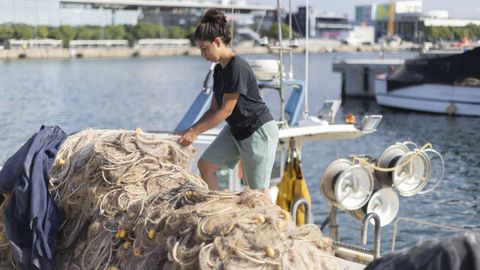 Alba Aguilera, a principios de diciembre del 2025, cuando era la pescadora m�s joven de Catalu�a.