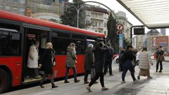 Parada del autob�s urbano en Cuatro Caminos. Imagen de archivo.